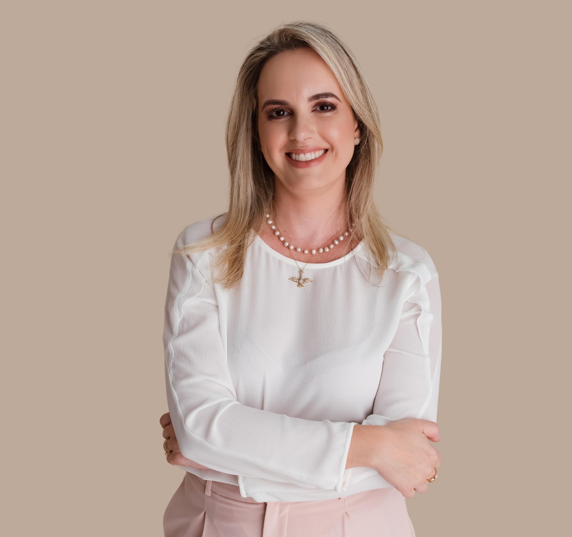 Doutora Myrna Jones Medica Gastroenterologista em Volta Redonda